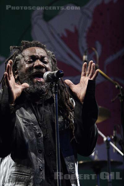 WINSTON MCANUFF - 2006-08-12 - PARIS - Paris Plage (Pont de Sully) - 